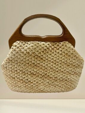 Vintage Cream Crochet Handbag with Wooden Handles, Boho 60s 70s